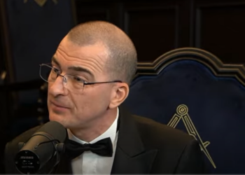 VIDEO. Masonii, confundați cu illuminati. Dacian Palladi: „Dușmanul masoneriei e ateismul, ignoranța, reauavoință, obscurantismul cultural și ideologic…„