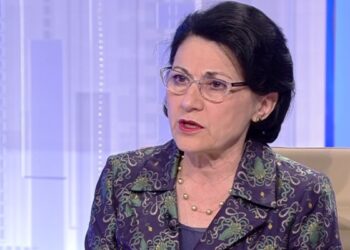 Violenţa în şcoli, generată de dezinteresul total faţă de interesele instituţiilor de învăţământ
