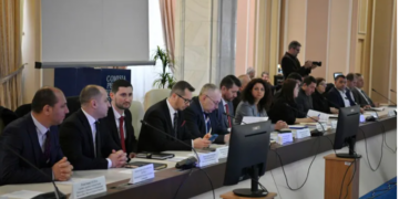 Discuțiile pe Legile Educației, întrerupte brusc de un scandal. 800 de amendamente depuse de PSD și după discuțiile cu profesorii din Bihor