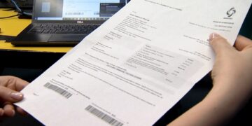 Hidroelectrica facturează în aprilie consumurile din septembrie 2022 / Cum se pot plăti