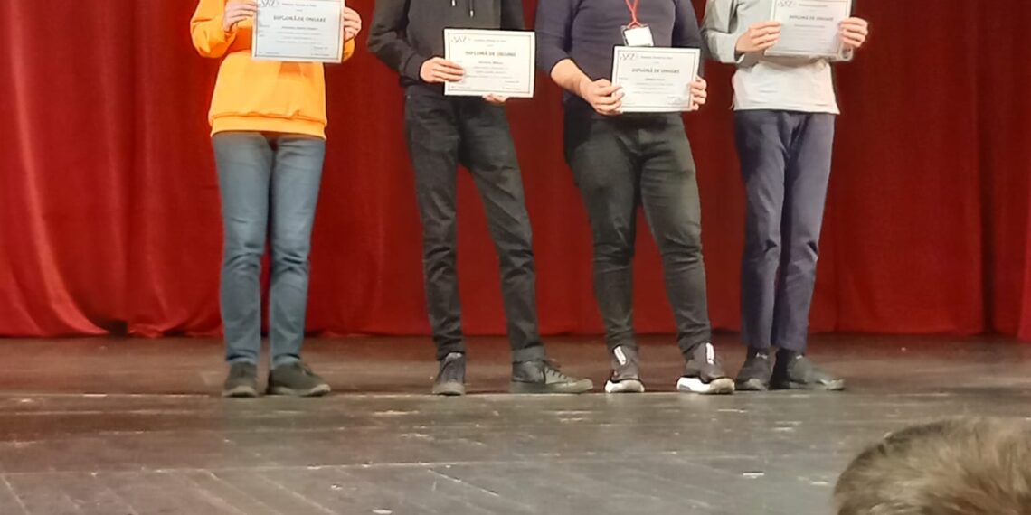 Numele Colegiului Gojdu s-a auzit de patru ori la premiile Olimpiadei Naționale de Fizică