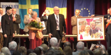 VIDEO. GALERIE. Povestea suedezilor care 27 de ani au avut grijă de copiii fără părinți ai României, la Marghita. Lars Gustavsson: Stăteam în fața filmărilor și plângeam