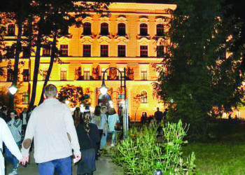 Pregătiri pentru Noaptea Muzeelor. În fiecare an, muzeele din Oradea atrag, cu acest prilej, mii de vizitatori