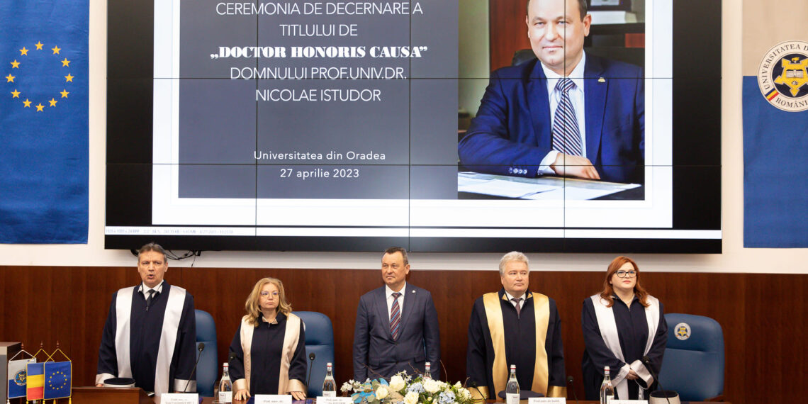 60 de ani de învățământ superior continuu la U Oradea. Rectorul de la ASE, Doctor Honoris Causa