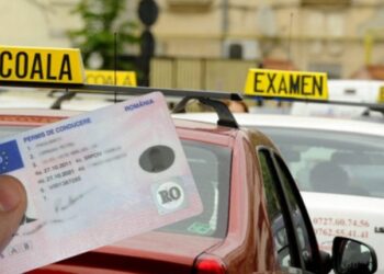 UE schimbă Codul Rutier: Tinerii ar putea lua permisul de conducere la 17 ani, dar vor conduce sub supraveghere