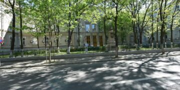 Auditor public de la Curtea de Conturi, trimis în judecată pentru șantaj