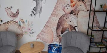 Cum arată o cameră de audiere a minorilor, recent amenajată de Rotary la Tribunal