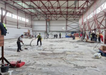 Primăria Sânmartin reabilitează sala de sport