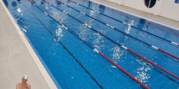 VIDEO. S-a deschis bazinul de înot din Salonta. Prețuri de invidiat