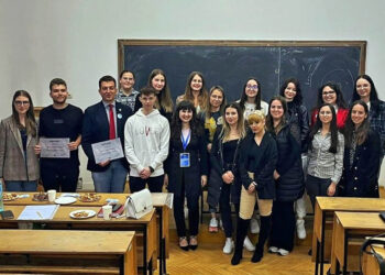 Studenții de la Drept, sfătuiți și încurajați direct de profesioniștii în domeniu