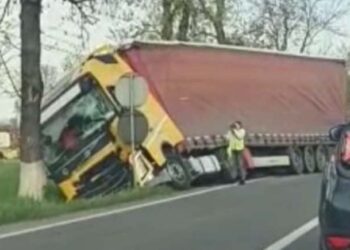 Accident între Groși și Aușeu