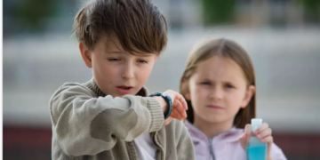 Medicul orădean care a devenit vedetă în pandemie vorbește despre creșterea numărului de cazuri de TBC la copii. Care sunt simptomele ce trebuie să ne alarmeze