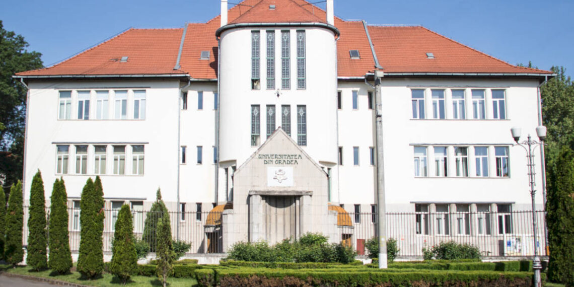 Se scumpesc studiile la Universitatea Oradea. Medicina, cea mai costisitoare facultate. Cât trebuie să plătești să studiezi în engleză