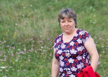 A fost diagnosticată cu Parkinson și acum îi învață și pe bihoreni cum să gestioneze afecţiunea cu cea mai mare creştere la nivel global