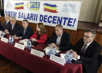 Secretarul general al Guvernului, Marian Neacșu, i-a minţit în faţă pe reprezentanţii profesorilor aflați în grevă generală, cum că PNRR nu ar permite creșteri salariale în Învăţământ