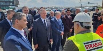 Autostradea Oradea -A3 cu bitum unguresc și polonez, cu oțel din Cipru și Grecia