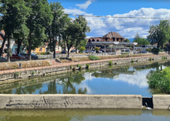 Orașul din Bihor în care apa devine un lux. Se strâng semnături pentru a ieși din CAO