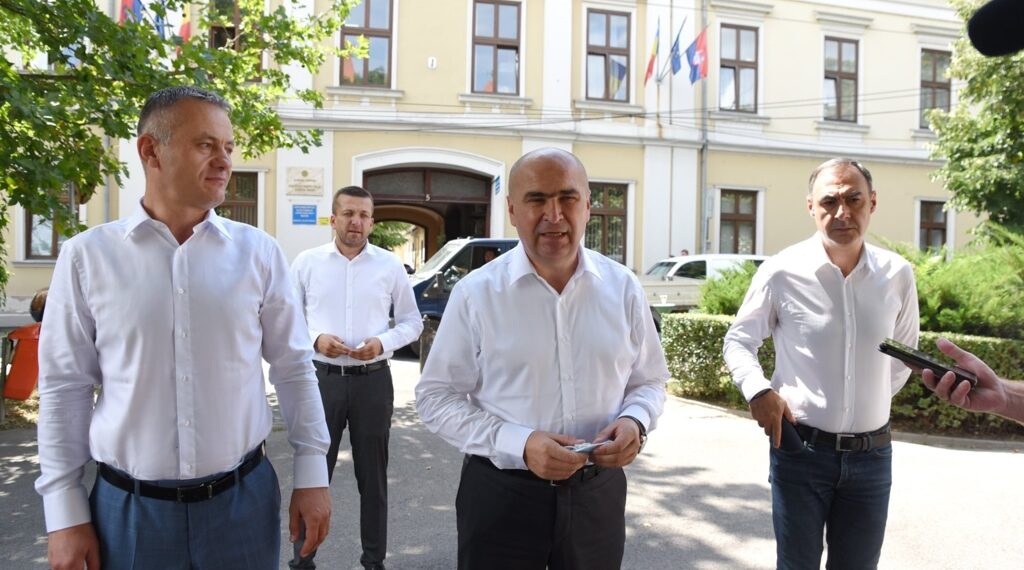 Care sunt ONG-urile care și-au împărțit 300.000 lei de la Consiliul Județean Bihor