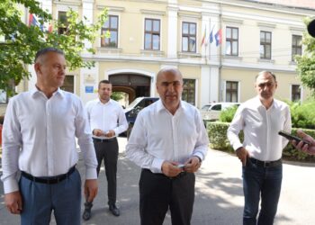 Care sunt ONG-urile care și-au împărțit 300.000 lei de la Consiliul Județean Bihor