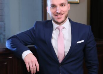 Toată lumea ar trebui să știe. Avocatul Claudiu Popovici elucidează diferența dintre reținere și arest preventiv