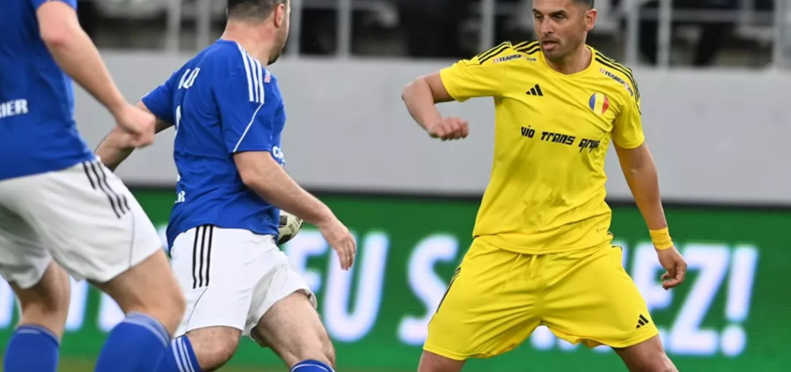 Hagi: „Lecţia pe care ne-o dă Neşu e puterea de a lupta…Are toată stima mea. Eu voi încerca mereu să fiu lângă el”