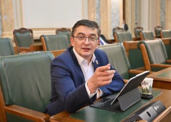 Rezolvă o dificultate în exercitarea profesiei de avocat