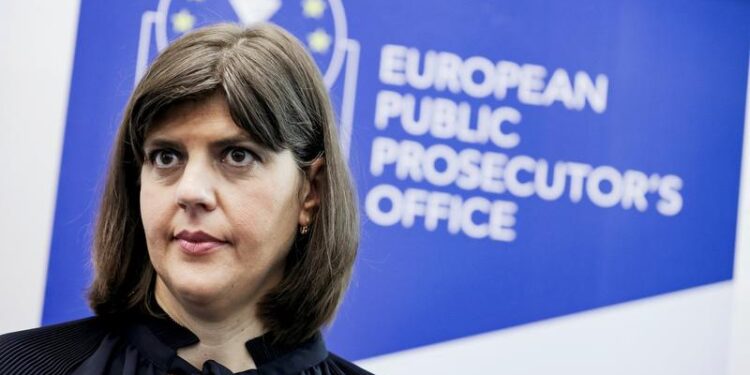 Au clasat dosarele Codruței Kovesi. Era acuzată de abuz în serviciu, luare de mită şi mărturie mincinoasă