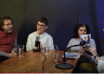 Impresionant. I-au spus că nu are nici o șansă să trăiască. Cu un handicap neuromotor sever, la 18 ani, e autorul unei cărți