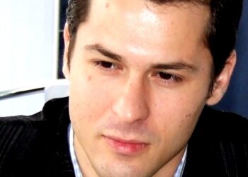 Universitarul Marius Miheț, premiului „Garabet Ibrăileanu” pentru critică.  E decorat în Grad de Cavaler