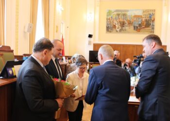 Asistenții medicali, premiați de ministrul Rafila