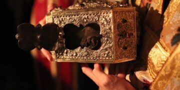 A furat moaștele Sfântului Ioan Gură de Aur