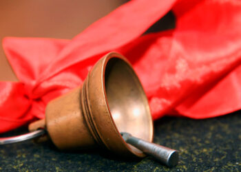 Festivitate de absolvire amânată