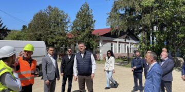 GALERIE. Hub cu funcțiuni de educație-sport-recuperare medicală-relaxare-loisir la Ștei