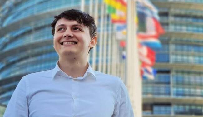 Criminologul Vlad Zaha despre dezincriminarea posesiei de canabis pentru consum propriu: „În mai puțin de 48 de ore, proiectul nostru a ajuns la  1 milion de persoane„