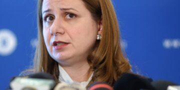 Spărgătorii de grevă / Ministrul Educației, Ligia Deca, face primele declaraţii despre statisticile referitoare la participarea la greva din Învăţământ, încurajând renunţarea la proteste