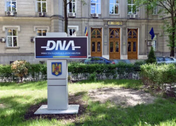 Percheziţii ale procurorilor anticorupţie la sediul Poliției Sibiu pentru posibile prime acordate ilegal / Vizat, chiar şi şeful IPJ Sibiu