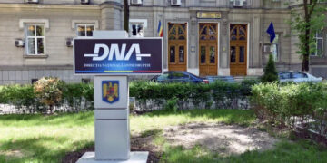 Percheziţii ale procurorilor anticorupţie la sediul Poliției Sibiu pentru posibile prime acordate ilegal / Vizat, chiar şi şeful IPJ Sibiu