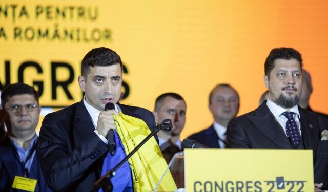 Tribunalul Bucureşti a anulat alegerea lui George Simion în fruntea AUR / Simion: „Eu sunt preşedinte!”