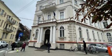 Fără precedent. Sentință de 13 ani de închisoare pentru tentativă de omor, anulată. Nu au avut parte de un proces corect