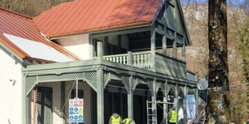 VIDEO.Loc emblematic pentru Bihor, Cabana Vadu Crișului, inaugurată în deschiderea Târgului de la Vama Sării