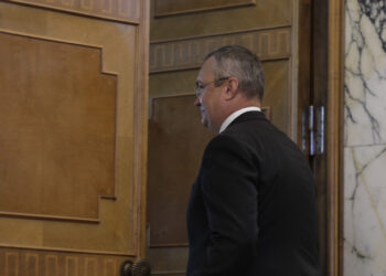 Începe rotativa. Ciucă a demisionat. Predoiu, ministrul Justiției, premier interimar