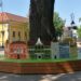 Copacul-surpriză construit în jurul celui mai bătrân stejar din Salonta