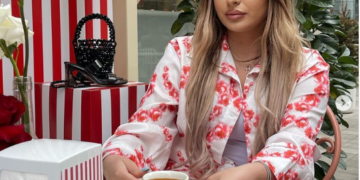 VIDEO. Orădeanca de la Drept care are peste 1,2 milioane de urmăritori pe Tik-Tok. Cu ce și-a cucerit publicul