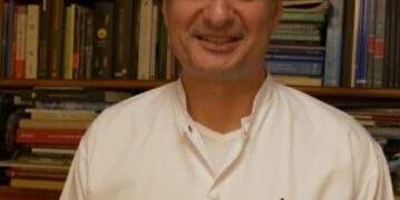 Celebrul doctor Achimaș Cadariu îl acuză pe ministrul Rafila de „neglijență criminală față de pacienții diagnosticați cu cancer”. Parlamentarul PSD nu va vota Guvernul Ciolacu