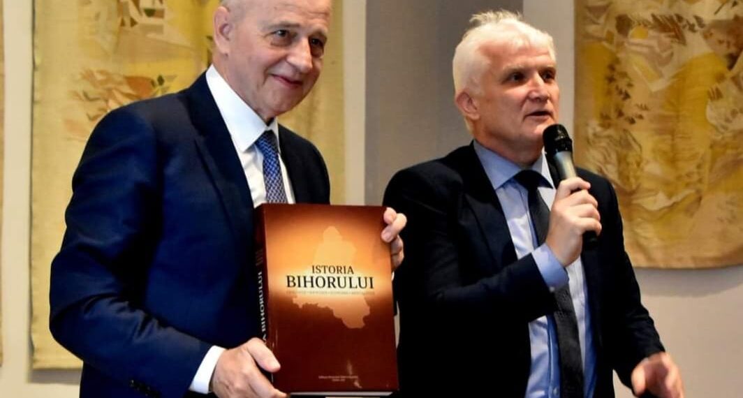 GALERIE. Secretarul General Adjunct al NATO la Oradea, între Președenția României și Centrul de excelenţă NATO din domeniul Inteligenţă Umană