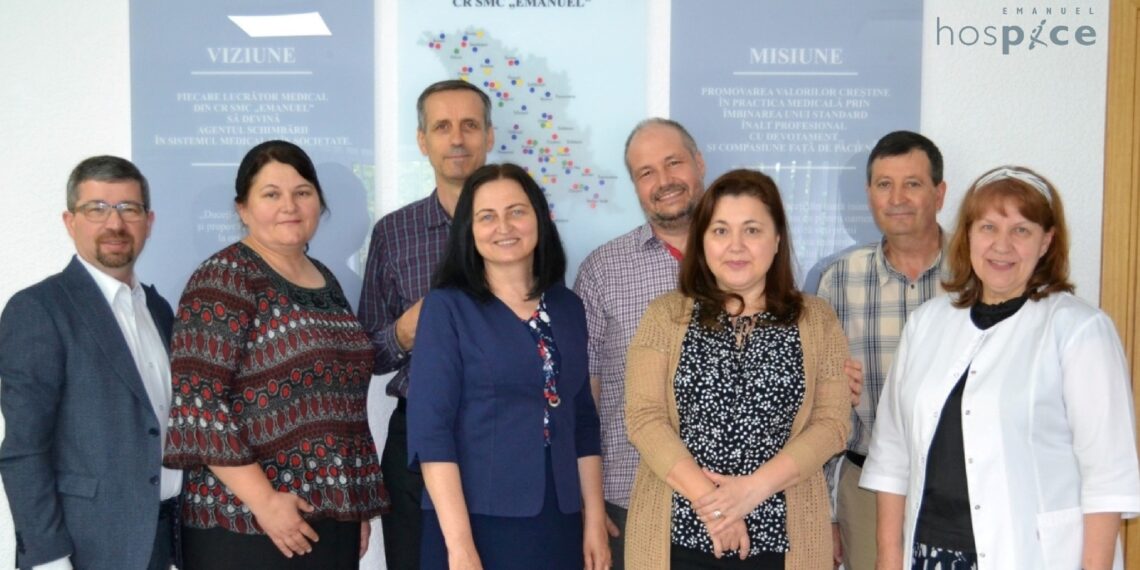 Orădencele care au împărtășit din experiența în „îngrijirea holistică a pacientului și demnitatea ființei umane”