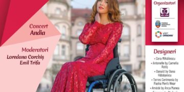 Modele de viață, modele în scaune rulante pe scena Atipic Beauty din Piața Unirii