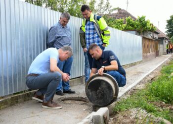 Vicepreședintele Mircea Mălan a dispus refacerea lucrărilor pe drumul Salonta-Tinca, pe banii constructorului