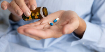 O pacientă obține în instanță ca medicamentele prescrise pe reţetă în afara recomandărilor din prospect vor fi plătite de Casa de Asigurări de Sănătate