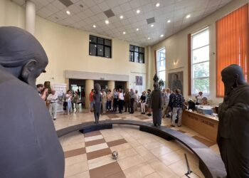 GALERIE. Cea mai importantă lucrare, „Grădina filosofică”, a orădeanului de renume mondial Nándor Wagner, expusă la Oradea